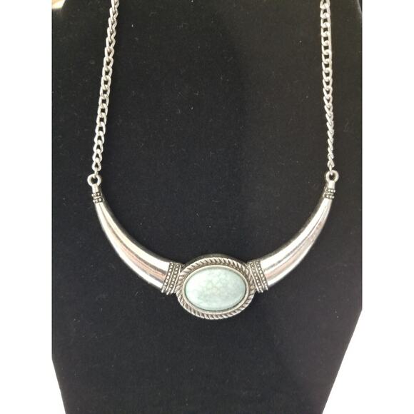 TWELVE inch necklace with large blue stone n130 - Picture 7 of 11